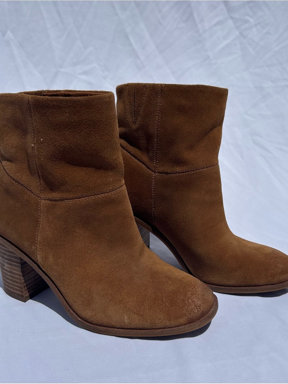 Suede Women’s Fall Ankle Boots - Classic Block Heel perfect for jeans or dresses
